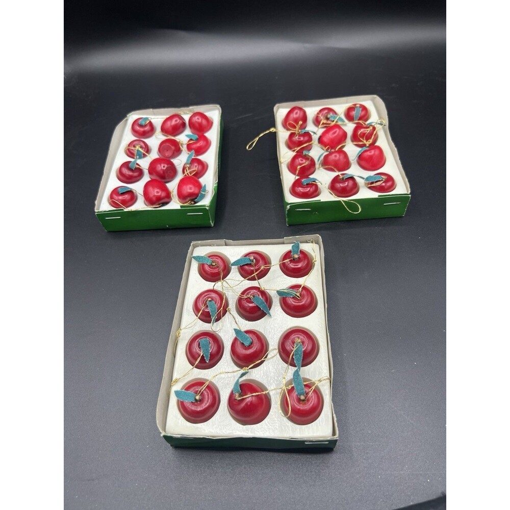 VTG Pier 1 Imports Wooden Apple Christmas Tree Ornaments Lot 36 Red Fruit Decor